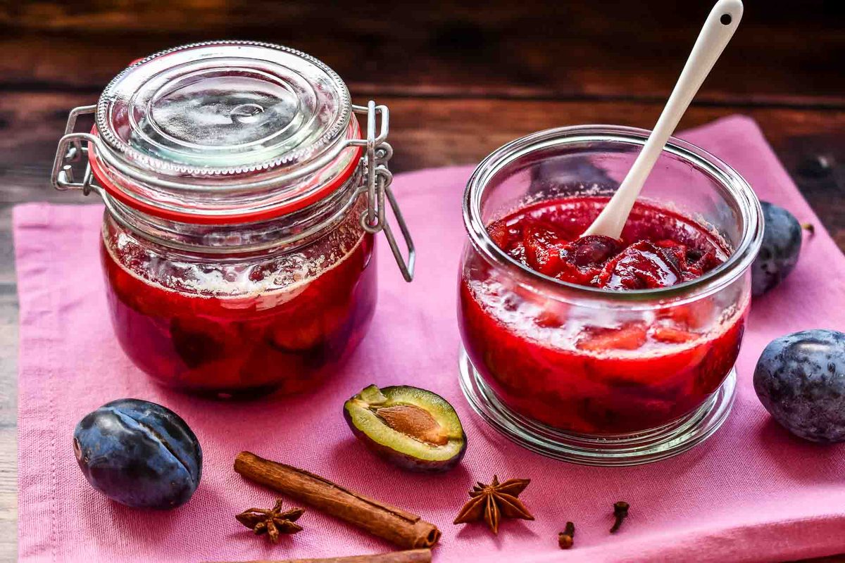 Omas Pflaumenkompott Rezept