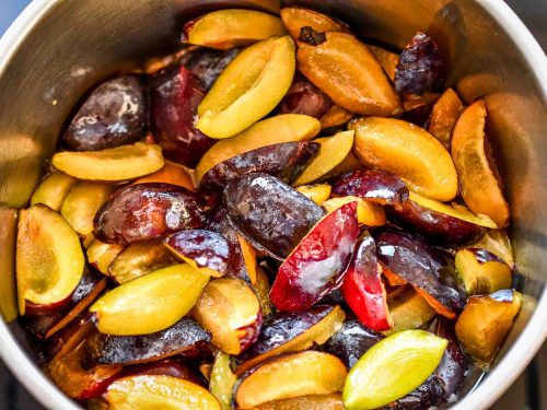 Pflaumen zu Komptt kochen