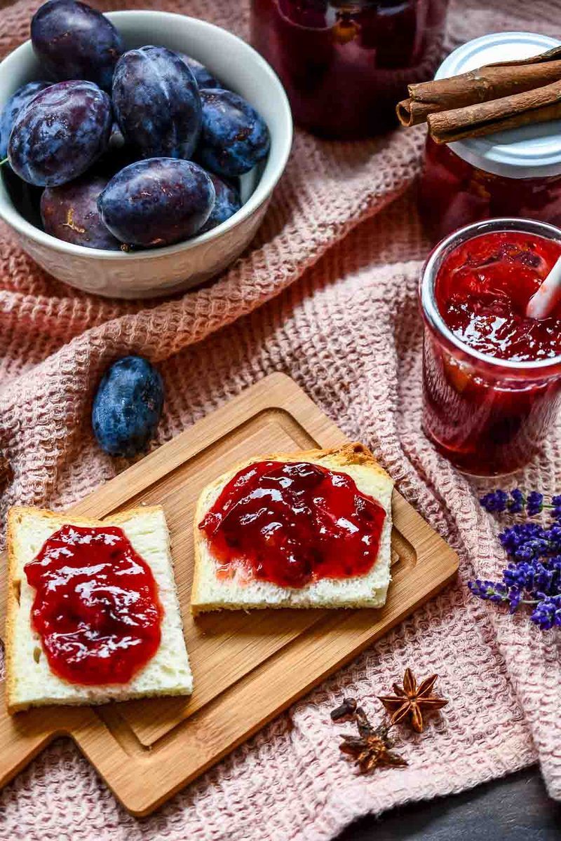 Herbstliche Marmelade mit Zwetschgen und Zimt